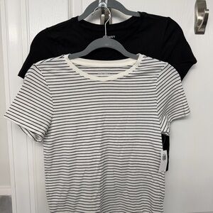 Bundle of 2 Old Navy Cropped Short Sleeve Tee